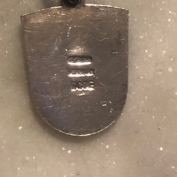 VTG Sterling Silver Fairview Travel Sheild Miniature Charm Bracelet Charm 15mm - Picture 2 of 3